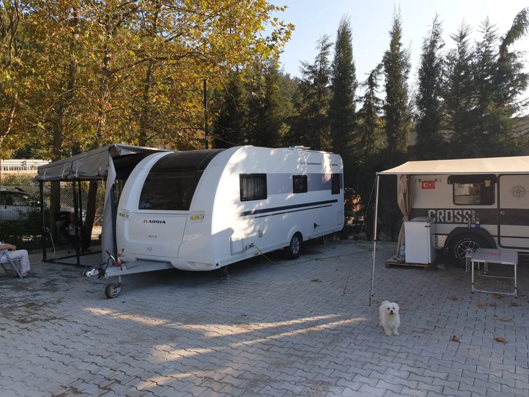 misi-kamp-karavan Fotoğrafı