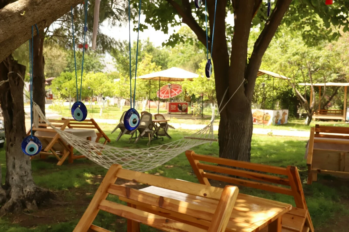 Chimera Camping bahçe oturma alanı