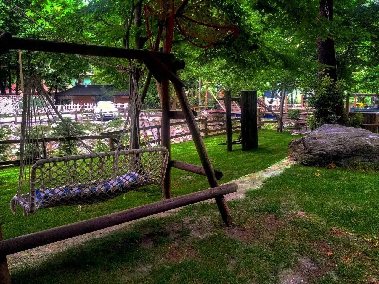 Derin Irmak Bungalow Fotoğrafı