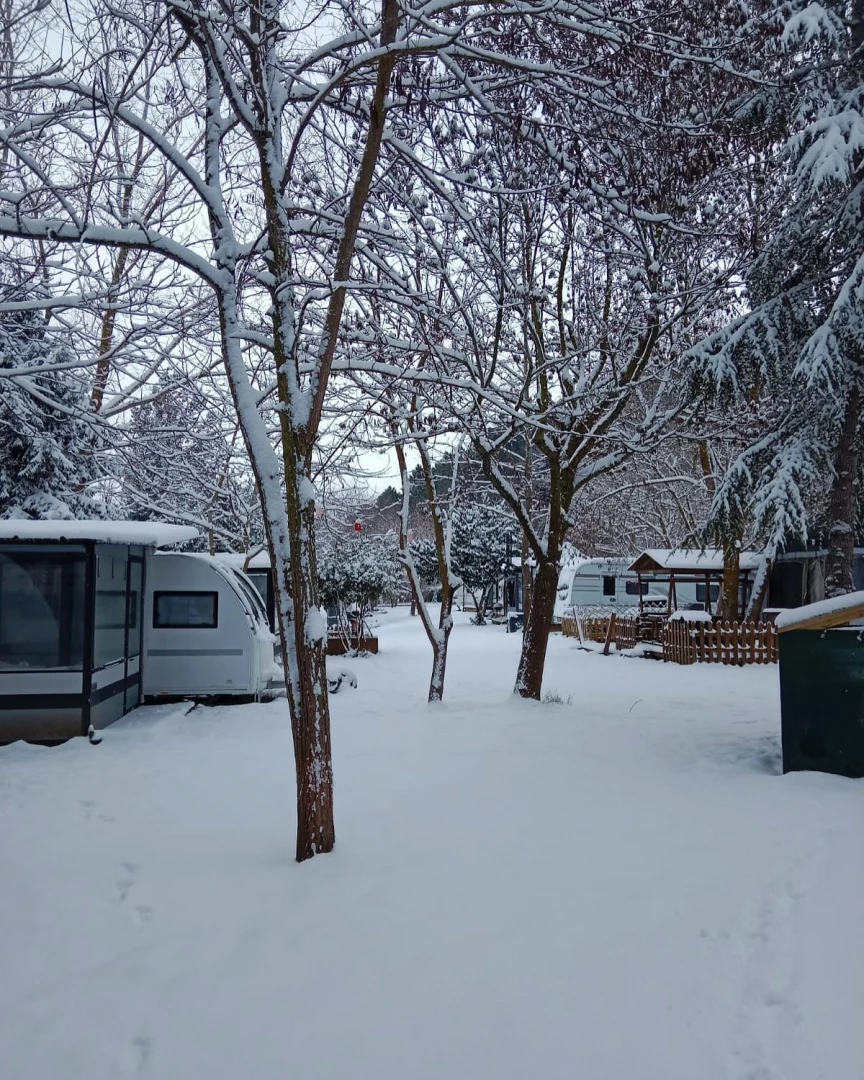 Camperist Caravan Camping Çatalca Fotoğrafı