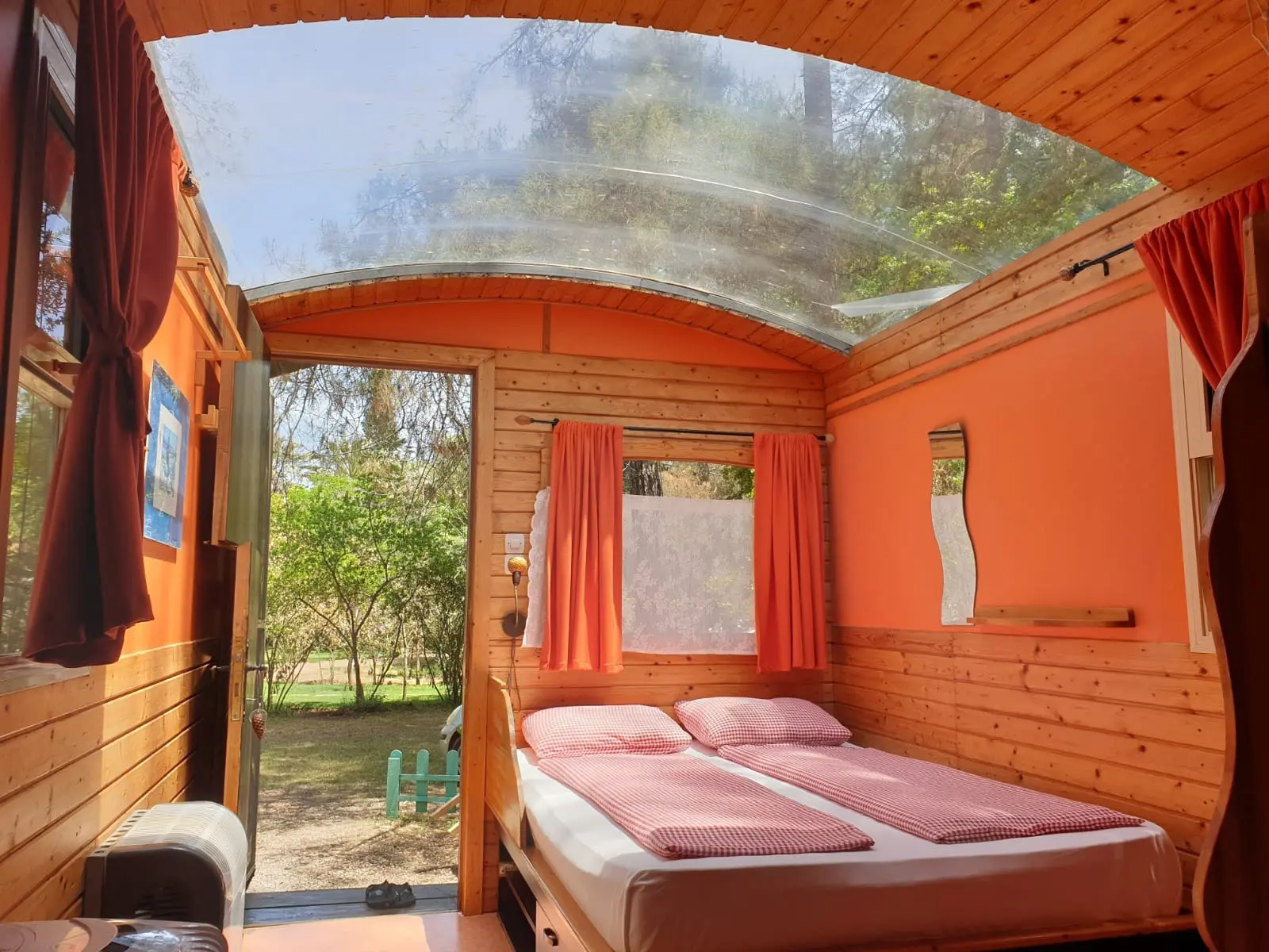 Club Amazon Bördübet Fotoğrafı