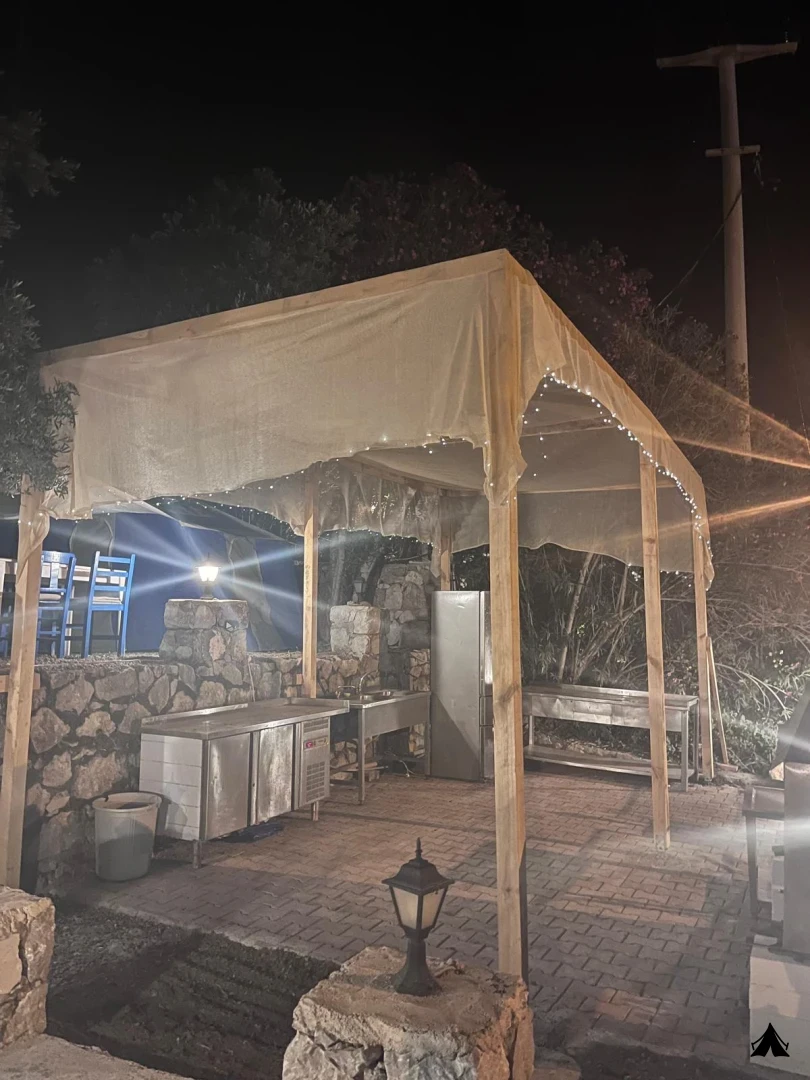 Kampyer Fotoğrafı - Açık Mutfak Gece